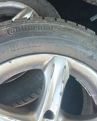 gomme 195/60/16. 89H