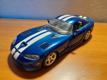 Burago Dodge Viper 1:18