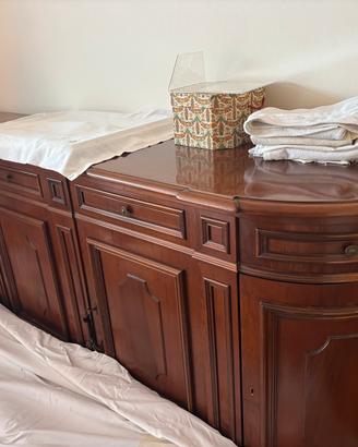 Credenza 4 ante in noce massello – Design curvo
