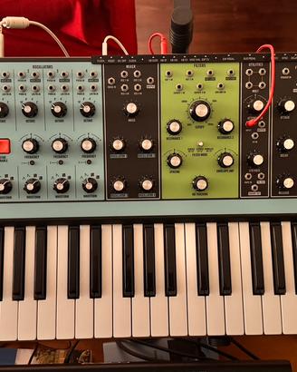 Moog Matriarch