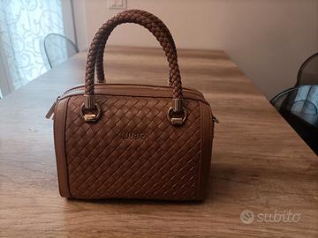 BORSA LIU JO MODELLO BETTER INTRECCIATO MARRONE