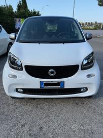Smart  Fortwo Coupè,  benzia, cambio automatico