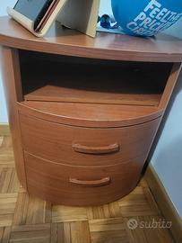comodini in legno 