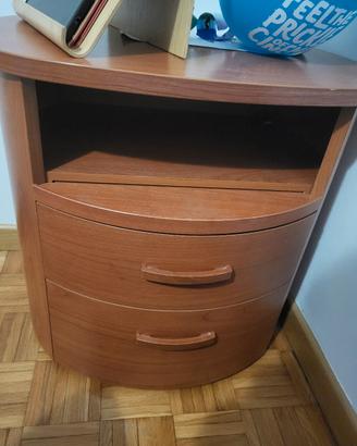 comodini in legno 