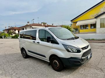 Ford transit custom 9 posti