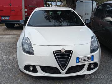 IN ARRIVO Alfa Romeo Giulietta 2015 - 2.0 JTDm-2 S