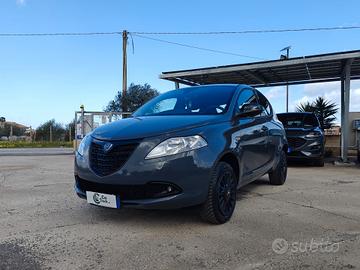 Lancia Ypsilon 0.9 TwinAir 85 CV 5 porte Metano Ec