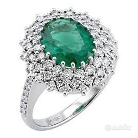 Anello  Smeraldo Ovale ct 1,73  Diamanti ct 0,83