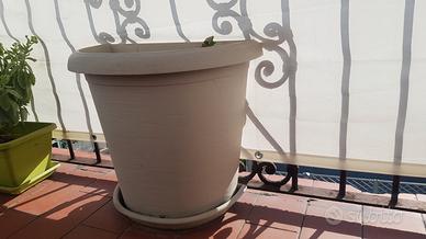 6 grandi vasi da balcone con sottovaso