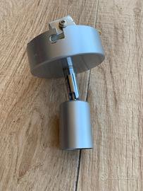 Lampada faretto orientabile