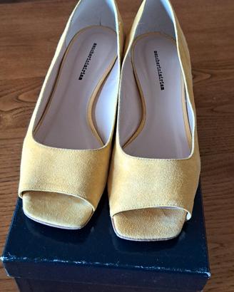 Scarpe eleganti scamosciate aperte davanti nr 35