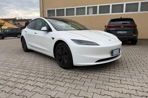 Tesla Model 3 Highland AWD Dual Motor