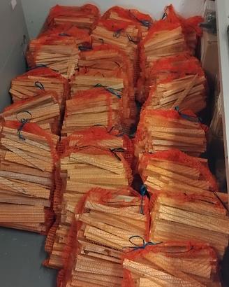 Legnetti per accendere il fuoco