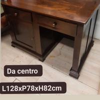 scrivania antica restaurata a cera lacca. 