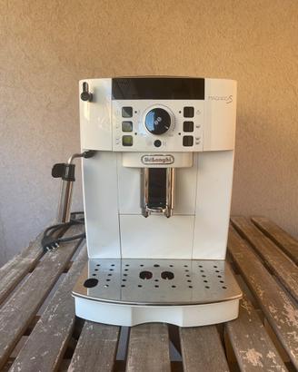 DeLonghi Magnifica S da riparare