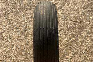 Gomma Pirelli 3.50 - 8 anni 50/60