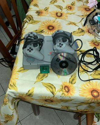 Playstation 1 con 2 joystick