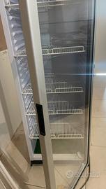 Frigorifero a vetrina