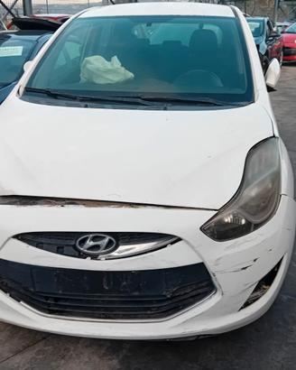 RICAMBI USATI HYUNDAI IX20 2015 1.4 TD D4FC