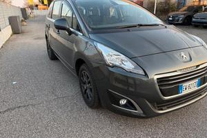 Peugeot 5008 1.6 HDi 115CV Active