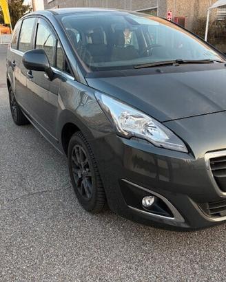 Peugeot 5008 1.6 HDi 115CV Active