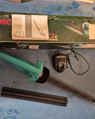 Tagliasiepe BoschAHS 45-15 LI batteria usato poco