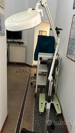 Lampada con lente d’ingrandimento professionale