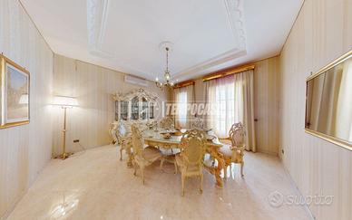 Appartamento di 4 vani e accessori con studio e po