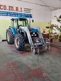 Trattore Ford - New Holland 7840
