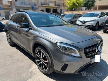 Mercedes-benz GLA 200 d 136cv SPORT auto TETTO/NIG