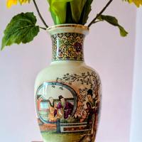 Vaso Cinese in Ceramica 