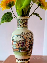 Vaso Cinese in Ceramica 