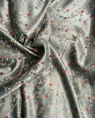 Tessuto broccato fondo verde con fiori 1x 2.80m
