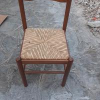 sedie in legno con seduta in paglia
