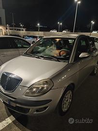 Lancia Ypsilon 16V GPL