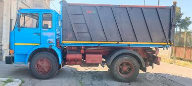 Camion Fiat 130