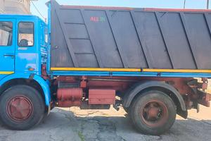 Camion Fiat 130