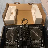 Roland DJ 202 Dj controller