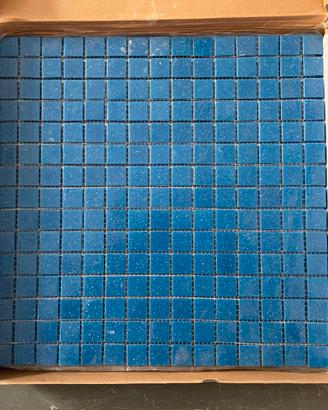Stock 55 fogli mosaico vetro blu 32,7x32,7 cm