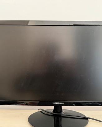 Monitor Samsung 24” Full HD