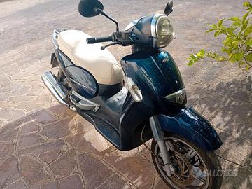 Scarabeo 400