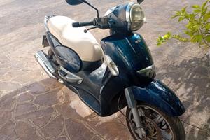 Scarabeo 400