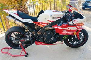 Yamaha R1 big ben pista