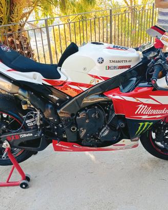 Yamaha R1 big ben pista