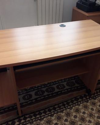 Scivania per Computer con piani estraibile