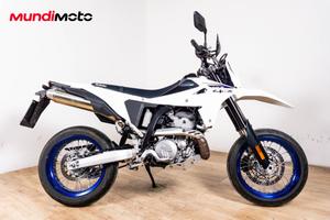 SUZUKI DR-Z4SM - 2026