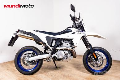 SUZUKI DR-Z4SM - 2026