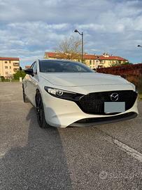 Mazda 3 2.0 Skyactiv-G Homura - Agosto 2024 - 38.0