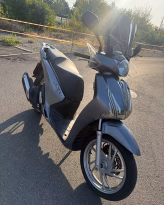 Scooter Honda sh150
