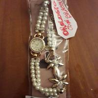 Orologio donna a braccialetto con perle e strass